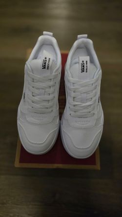 Vans Women’s Range Exp Skate Shoes VN0A5ELAA3H Triple White Size 6.5