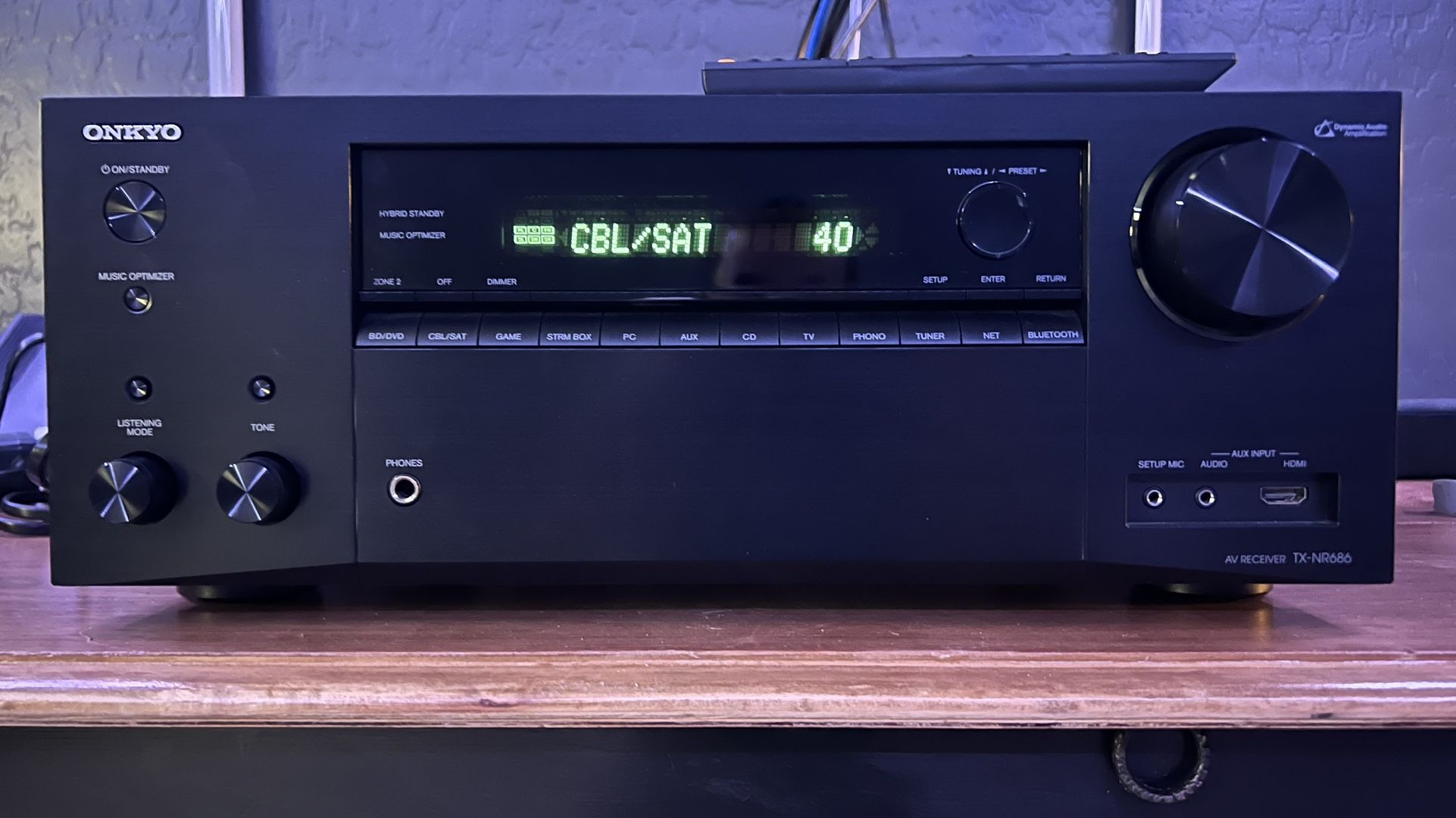 Onkyo NR-686 7.2 Channel 580 Watt AVR