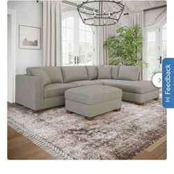 Thomasville Walsen Sectional with Storage Ottoman