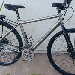 SALSA  Vaya Titanium Gravel Touring Bike 700c