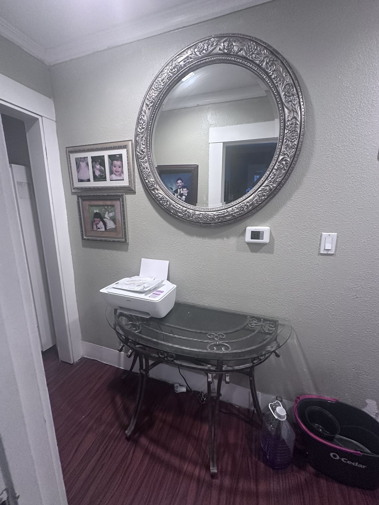 Consolé Table and mirror