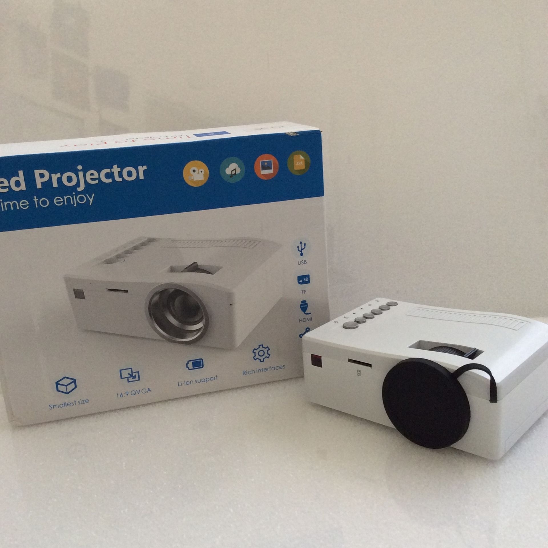 Mini Led Projector