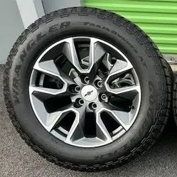 Chevrolet Suburban Wheels Trail Boss High Country Ltz Rst Z71 Yukon Sierra Denali Chevy Tahoe Rims 