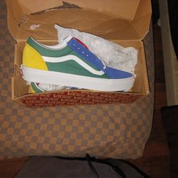 Yacht Club Old Skool Vans SIZE 8 BRAND NEW 