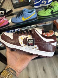 Nike SB Dunk Low Supreme Stars Barkroot Brown 