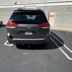 2012 Toyota Sienna LE