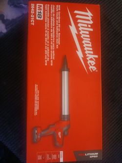 Milwaukee M18 Caulk Gun Kit
Model 2642-21CT ·