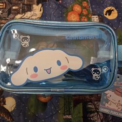 Cinnomenrol Bag