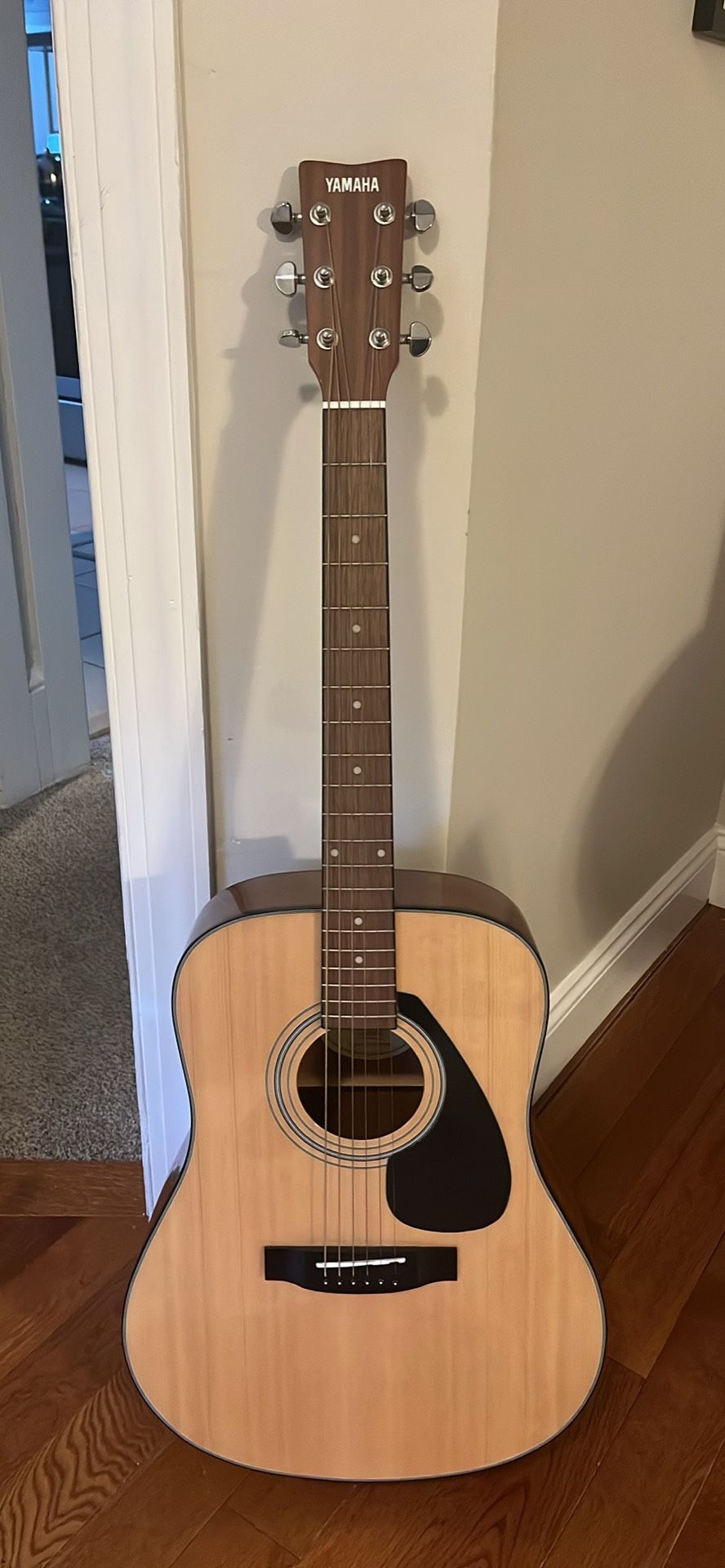 Yamaha F325D Acoustic Guitar