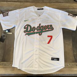 Julio Urias Jersey NEW Mens XL World Series Patch White Green Red Los  Angeles Dodgers for Sale in Palm Desert, CA - OfferUp