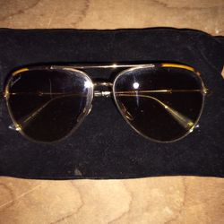 Gucci Aviator Style Sunglasses 