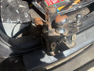 Tow hitch
