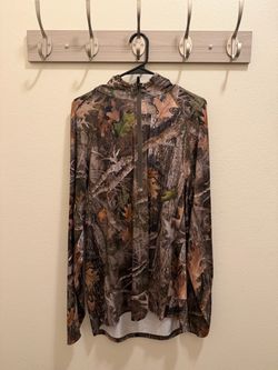 Cabela’s lightweight camo hoodie