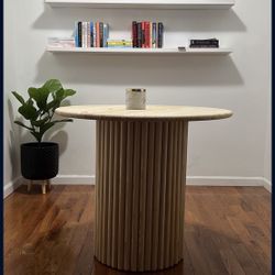 Round Dining Table ( 31”H, 36”D)