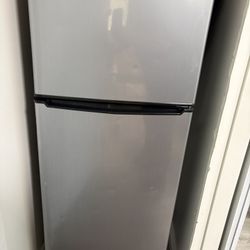 GALANZ Mini Fridge , Grey 