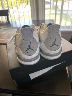 Jordan 4s