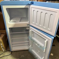 new 3.5 Cu.Ft Compact Refrigerator Mini Fridge with Freezer, Double Door Small Fridge（missing handle