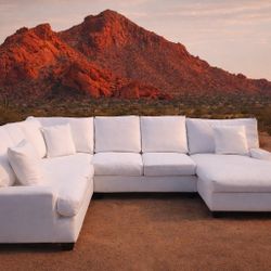 Living Spaces Downed Harper Sectional Couch