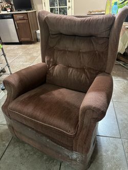 Recliner sofa chair