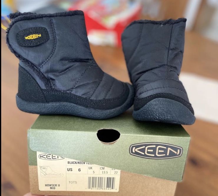 New Keens Size 6