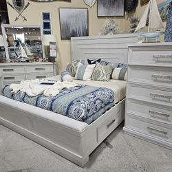 Queen/King Bedroom Set
