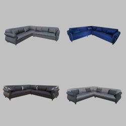 Brand NEW  Sectional Sofa COUCHES CHAISE E