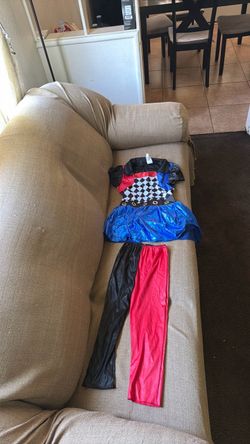 Harley Quinn costume size girl large