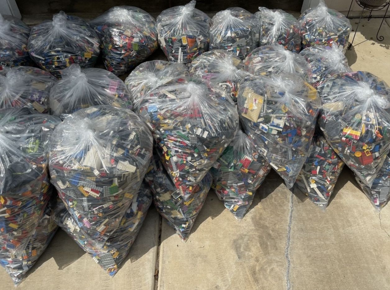 Huge Lego 10 Pound Bag Of Random Mixed Legos