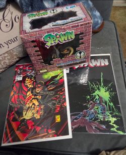 Spawn collector box figures and 2 comics