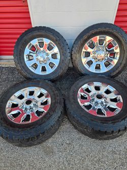 Set rims 20 inch king ranch 8 lugs