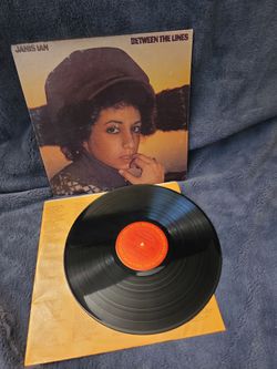 Janis Ian – Between the Lines Vinyl LP
