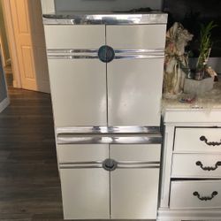 Two corner table