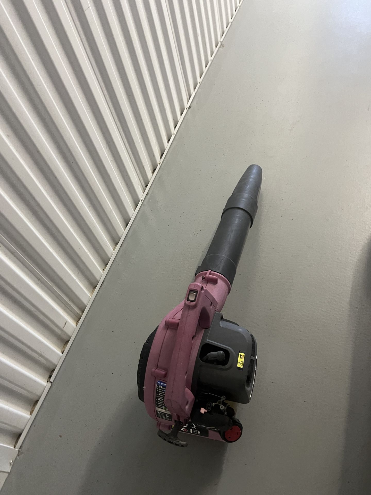Leaf Blower