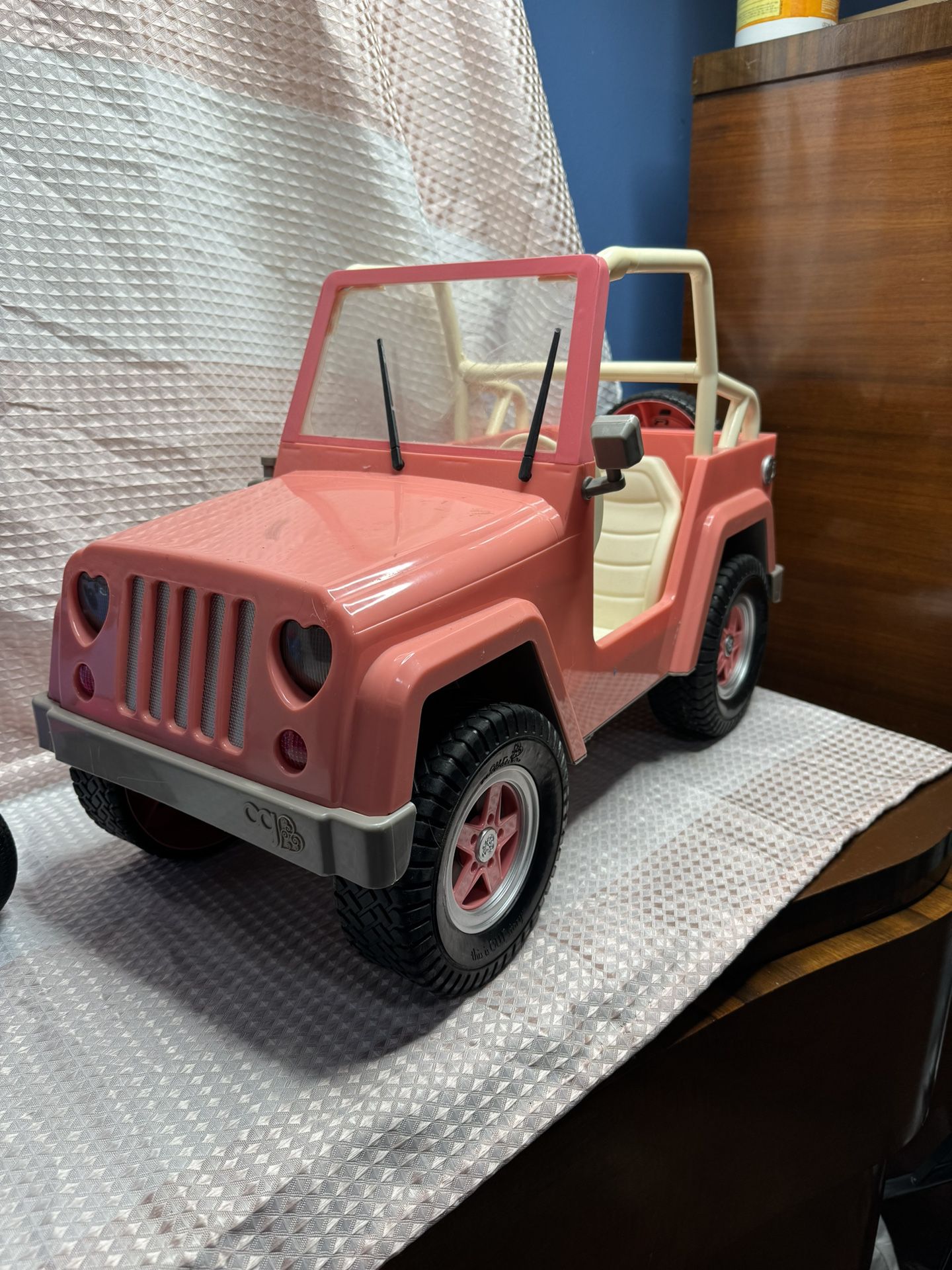 18 Inch Doll Jeep And Scooter 
