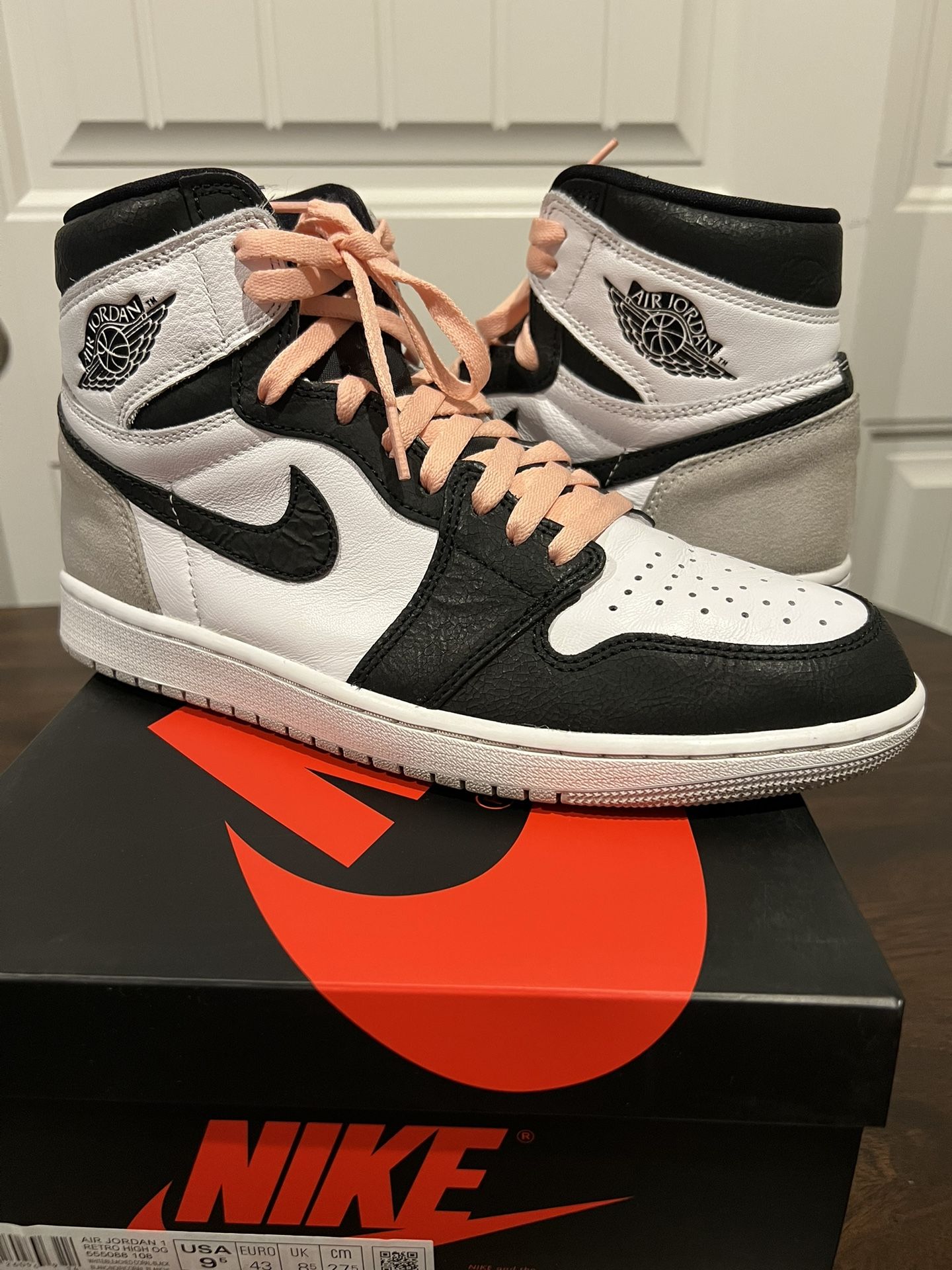 Nike Air Jordan 1 Retro Bleached Coral