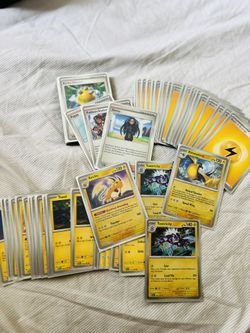 Pokémon TCG Electric Type Basic Deck 61 Cards
