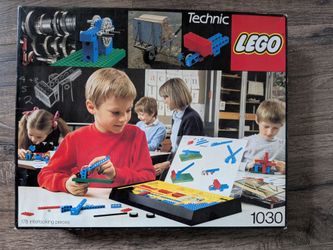 Vintage Lego Technic School builder set