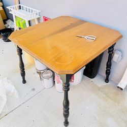 3’x3’ Dinning Table For Sale Hardwood