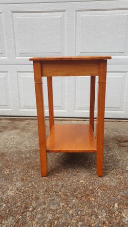 SIDE TABLE