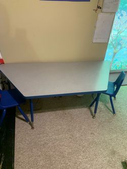A Few Tables and chairs.
