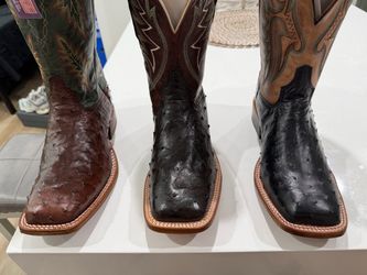 Tony Lama Men’s Ostrich Square Toe Boots 9 EE