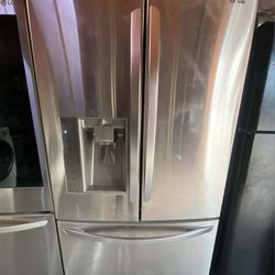LG FRIDGE FREE DELIVERY AND INSTALLATION 