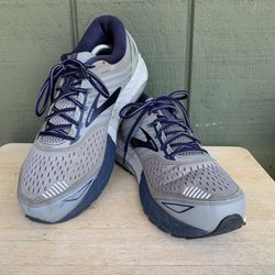 Brooks Beast 18 Men's Size 11 2E (Wide) Comfort Running Shoes Gray Blue