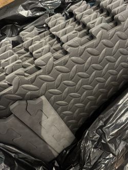 $8 Exercise Mat, 6 Pcs