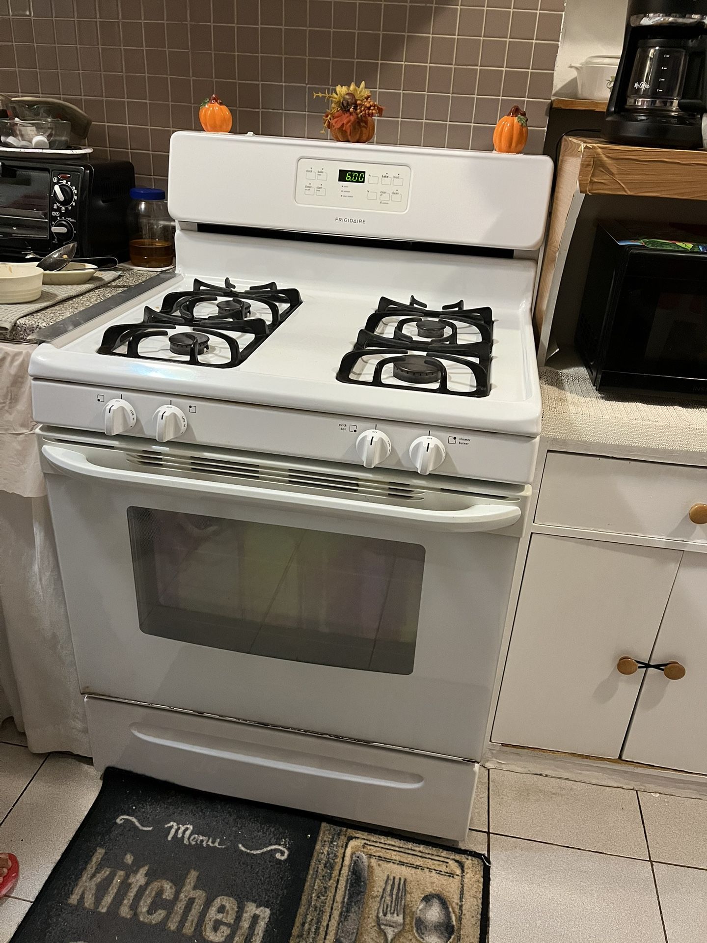 Refrigerator And Electric And Gas Stove $200
