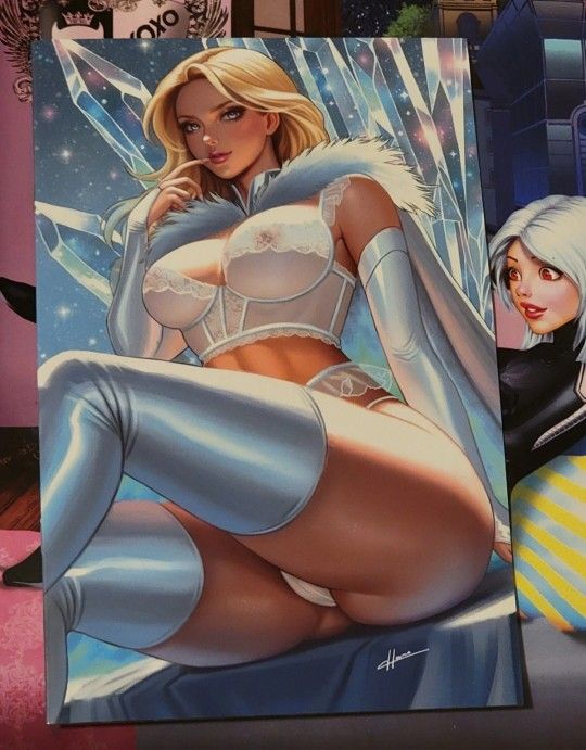 ARTIST ALLEY MULTIVERSE SAGA EMMA FROST RISQUE COSPLAY (Comic Book) 🏜🚢🏜