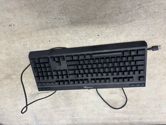 Gaming Keyboard RGB (Lights Up)