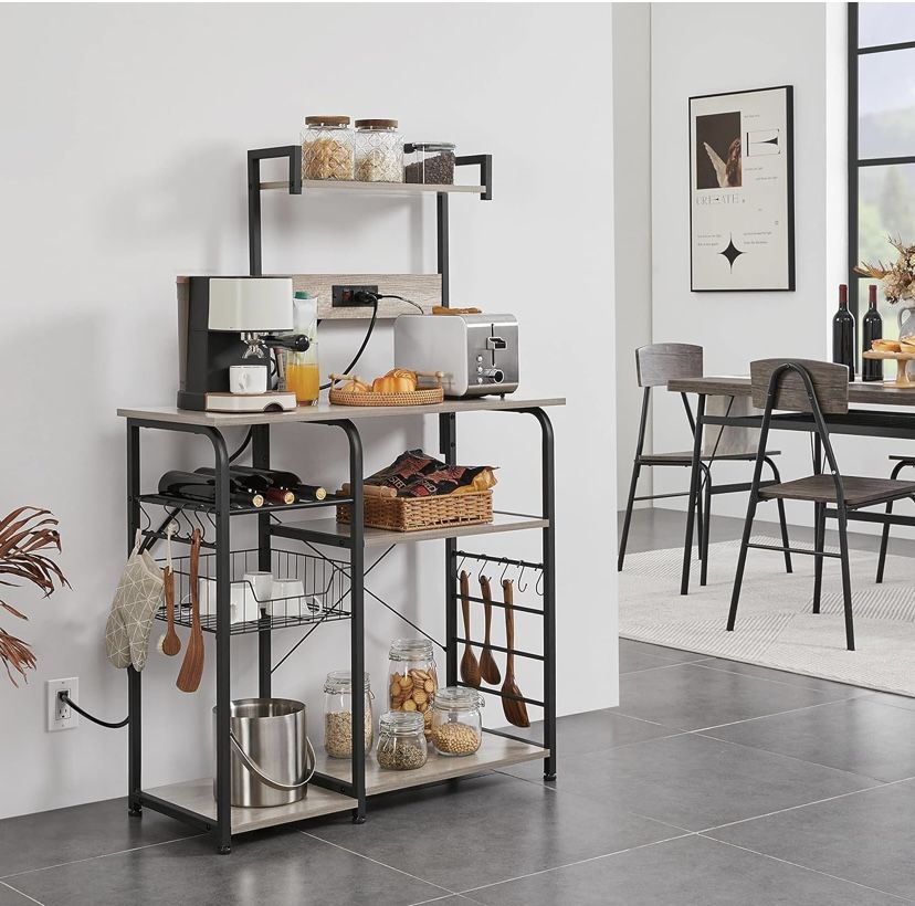 Bakers Rack W/ Power 615128