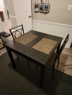 Extendable Dining Room Table