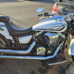 Yamaha Vstar 950